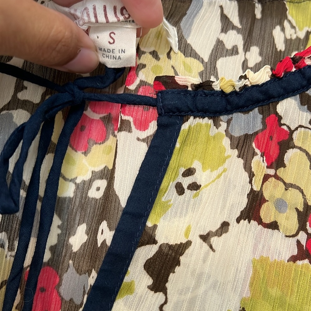 Hollister top - Picture 6 of 6
